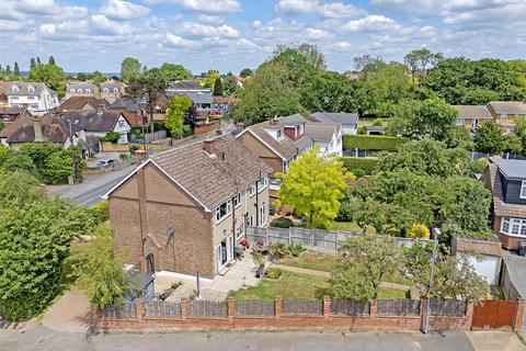 3 bedroom semi-detached house for sale, Tye Common Road, Billericay, Essex, CM12