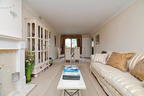 11 Bigby Green, Bigby, Barnetby, DN38 6EE