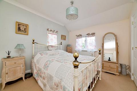 11 Bigby Green, Bigby, Barnetby, DN38 6EE