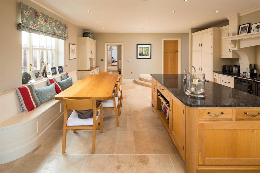 Kitchen/Breakfast