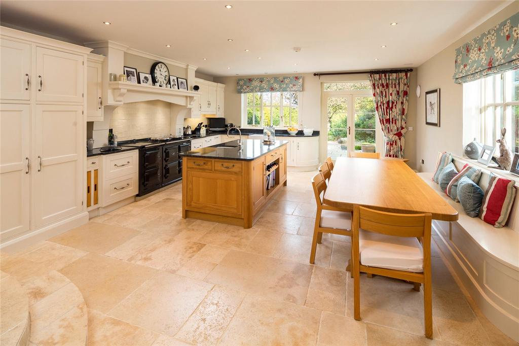 Kitchen/Breakfast