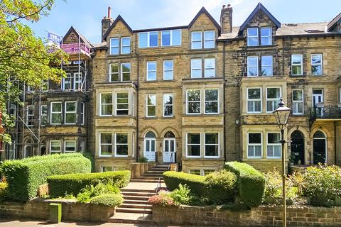 undefined, Valley Drive, Harrogate, HG2