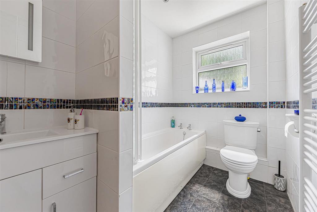 Family bathroom