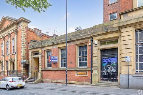 Pub to rent, 10 Market St Wakefield WF1 1DH
