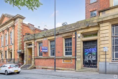 Pub to rent, 10 Market St Wakefield WF1 1DH