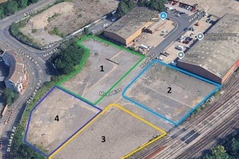 Land to rent, Mead Rise Bristol BS3 4RW