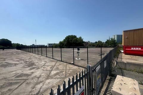 Land to rent, Mead Rise Bristol BS3 4RW