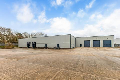 Distribution warehouse to rent, 23 Kingsland Grange Warrington WA1 4RW