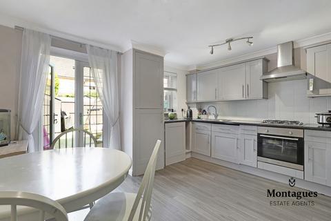17 Beaufort Close, North Weald, Epping, CM16 6JZ