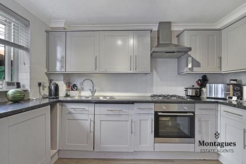 17 Beaufort Close, North Weald, Epping, CM16 6JZ
