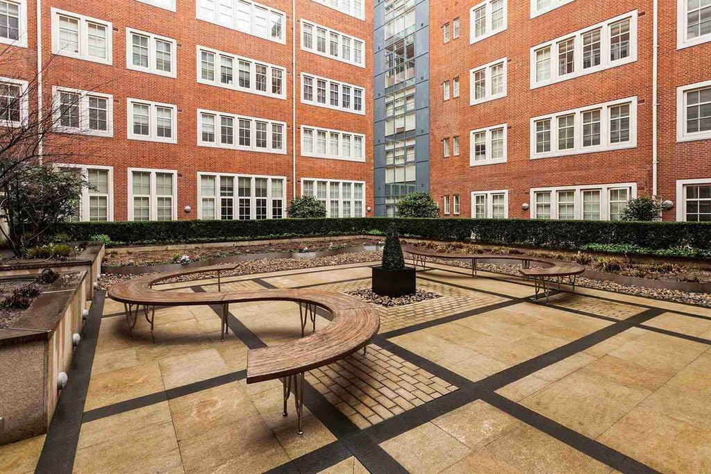 Courtyard.jpg