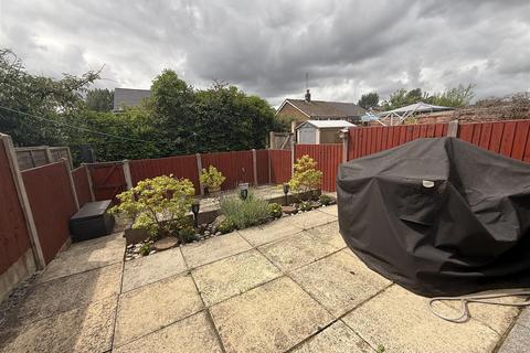 3 bedroom townhouse for sale, Kingsley Drive, Lees, Oldham