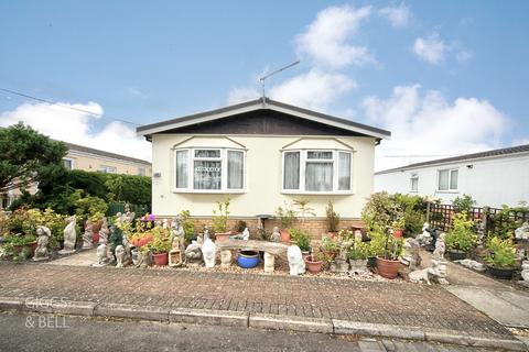 2 bedroom park home for sale, Woodside Home Park, Woodside, Luton, Bedfordshire, LU1