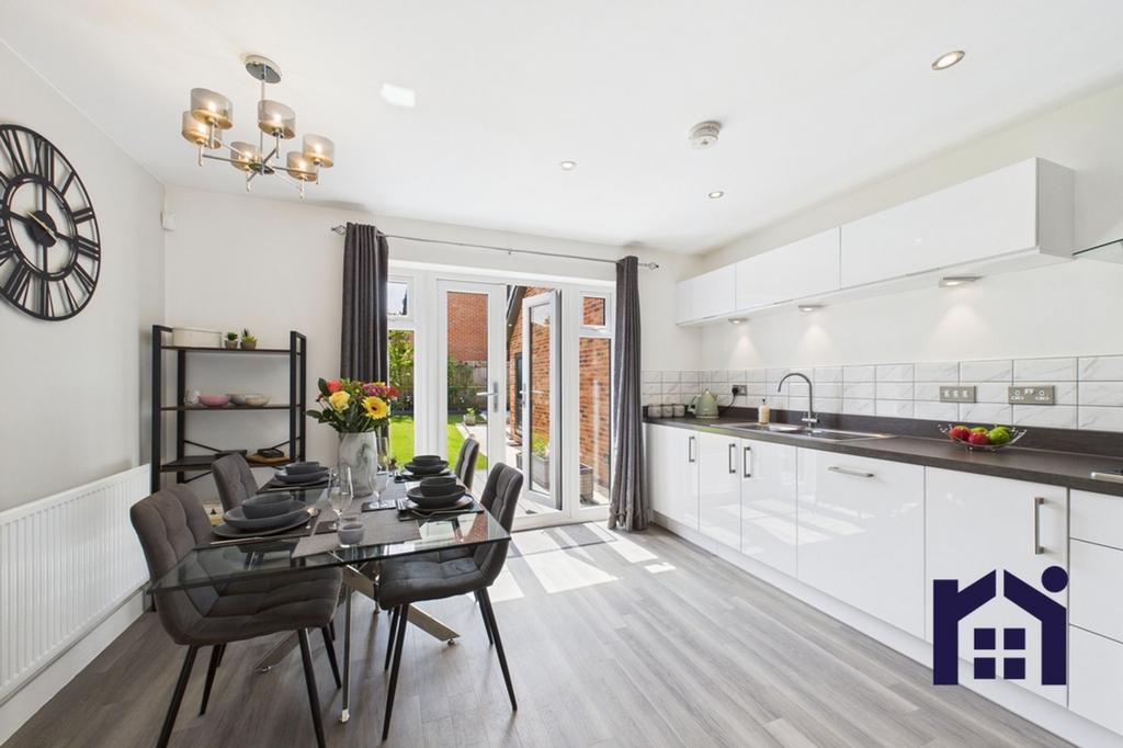 Dining kitchen