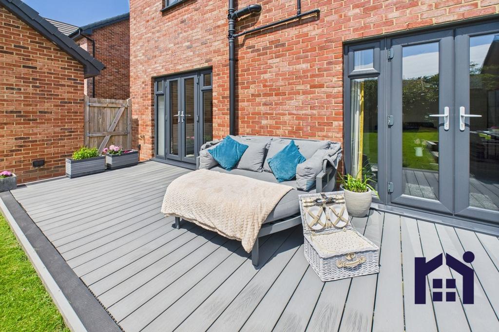 Sun deck