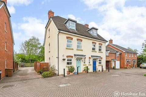 43 Withy Close, Romsey, SO51 7SA