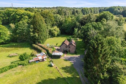 4 bedroom detached house for sale, Snow Hill, Crawley RH10