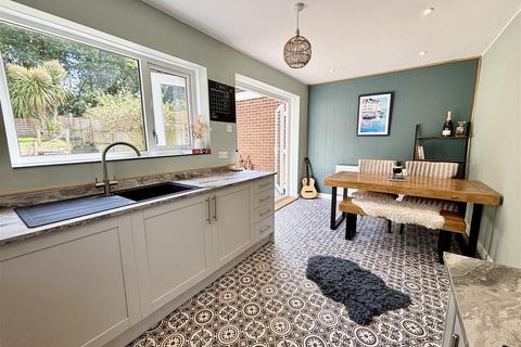 93 Allens Road, Upton, Poole, BH16 5BX