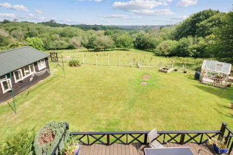4 bedroom detached house for sale, Saint Hill Road, East Grinstead, RH19