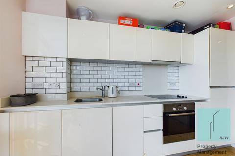 1 bedroom apartment to rent, Goodchild Road, London N4