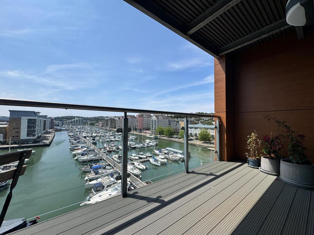 Balcony &amp; View