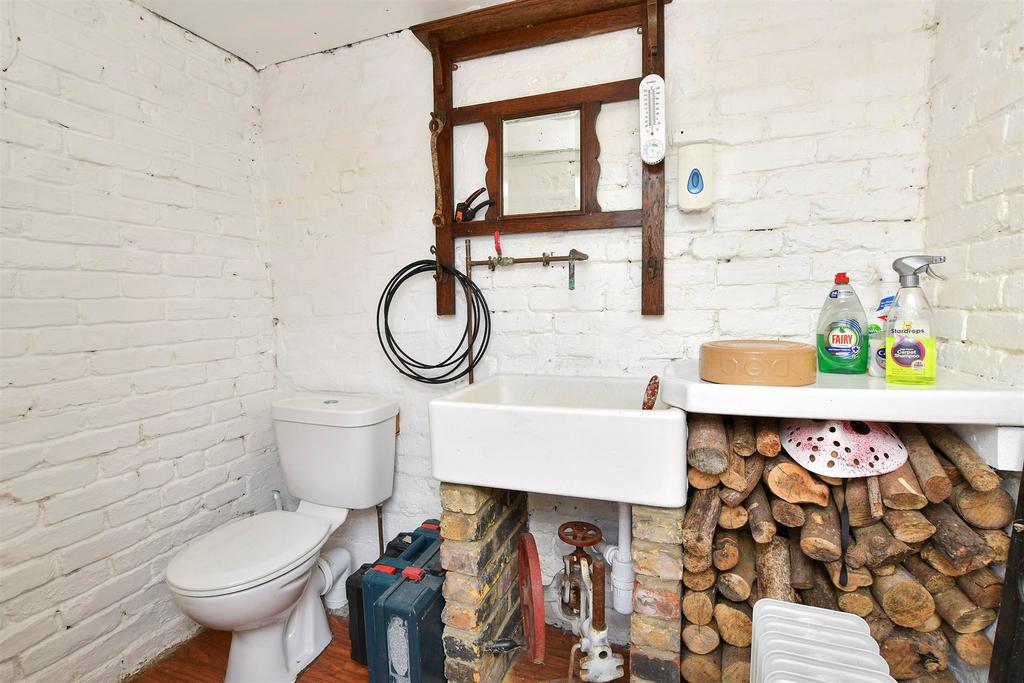 Workshop/Outbuildings