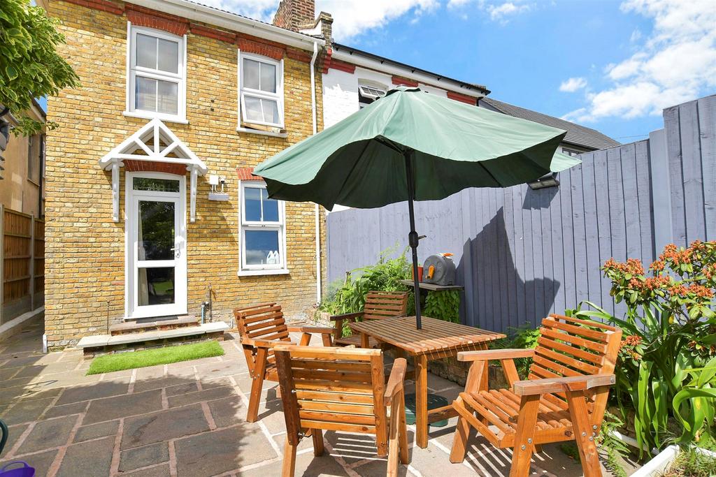 Patio / Decking