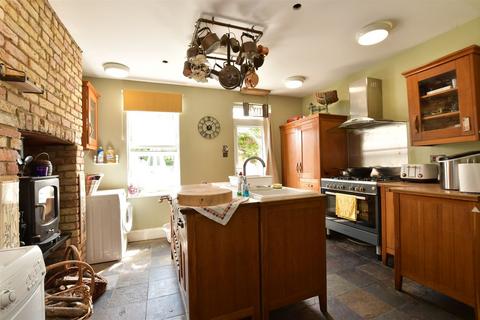 undefined, South Road, South Ockendon RM15