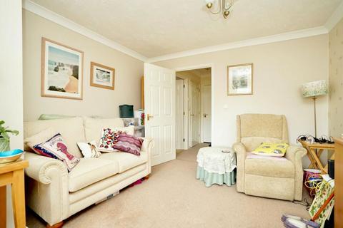1 bedroom apartment for sale, George Street, Huntingdon, Cambridgeshire, PE29 3BY