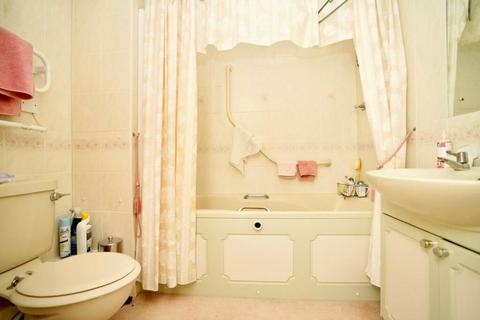 1 bedroom apartment for sale, George Street, Huntingdon, Cambridgeshire, PE29 3BY
