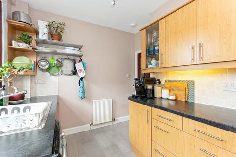 30 Carlops Avenue, Penicuik, EH26 0DH