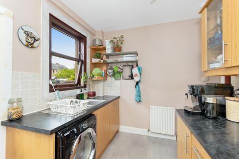 30 Carlops Avenue, Penicuik, EH26 0DH