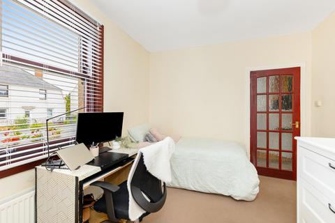 30 Carlops Avenue, Penicuik, EH26 0DH