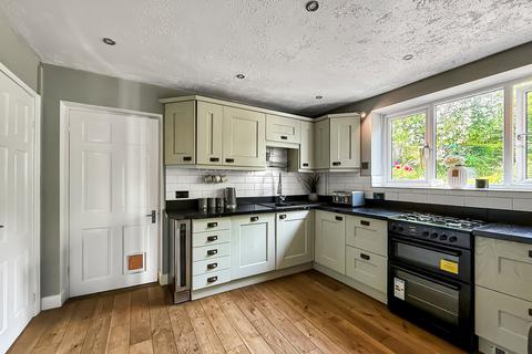 13 Darkwood Crescent, Chatburn, Clitheroe, BB7 4AL