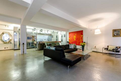 2 bedroom flat for sale, Gullivers Wharf, Wapping, London, E1W