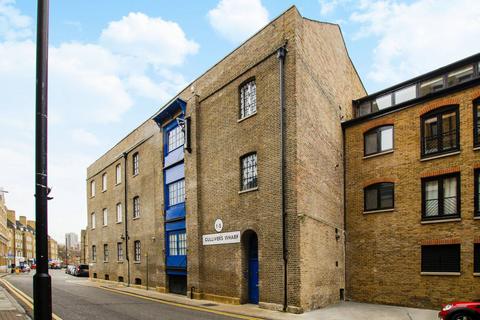 2 bedroom flat for sale, Gullivers Wharf, Wapping, London, E1W