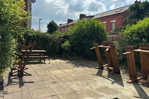 Retail property (high street) for sale, 496 Oldham Rd Manchester M35 0EH