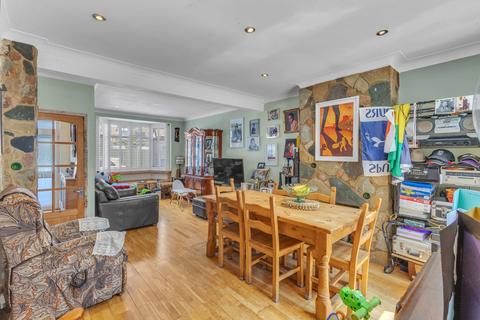 undefined, Dames Road, London E7
