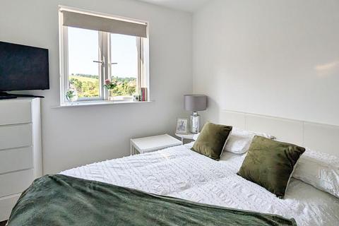 14 Cherry Tree Close, Calverton, Nottingham, NG14 6NS