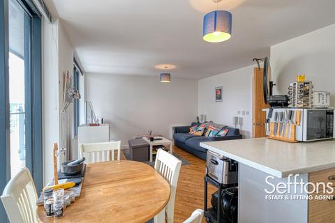 1 bedroom flat for sale, Robinson Bank, Geoffrey Watling Way.