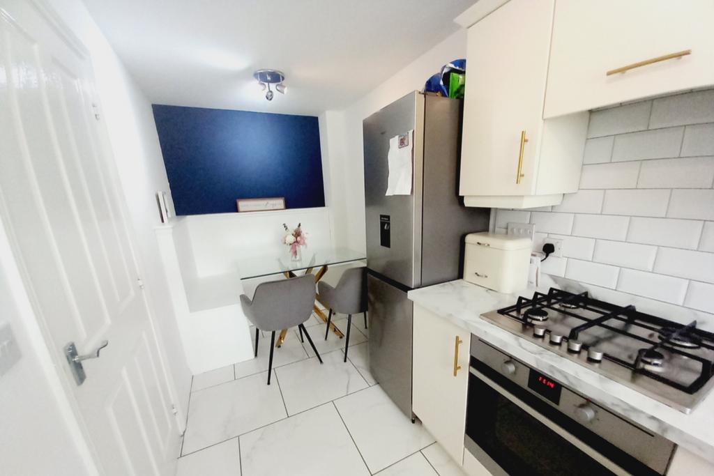 Dining kitchen