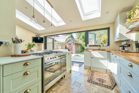 23 Bridge Road, Haslemere, GU27 2AY