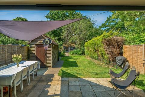 23 Bridge Road, Haslemere, GU27 2AY