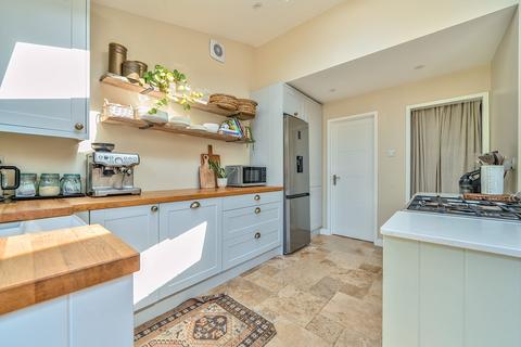 23 Bridge Road, Haslemere, GU27 2AY