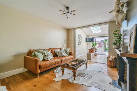23 Bridge Road, Haslemere, GU27 2AY