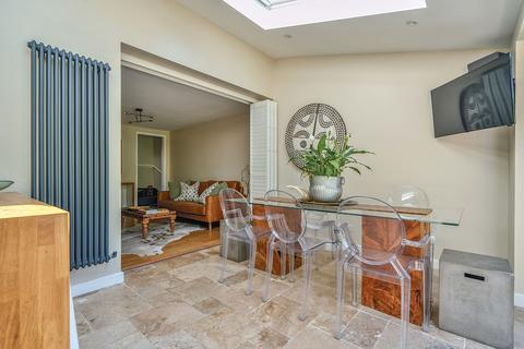 23 Bridge Road, Haslemere, GU27 2AY