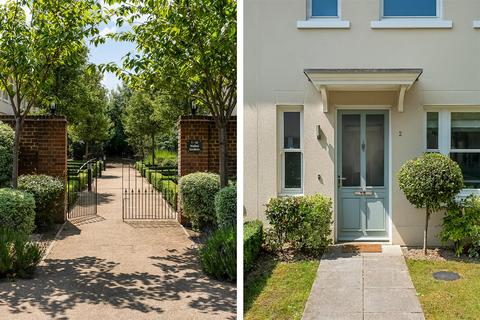2 bedroom terraced house for sale, Sturts Lane, Tadworth KT20