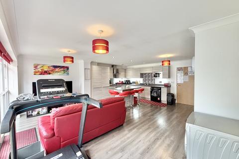 4 bedroom detached house for sale, Walnut Avenue, South Shore FY4