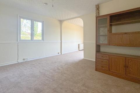 3 bedroom bungalow to rent, Three Mile Pond Farm, Sawbridgeworth