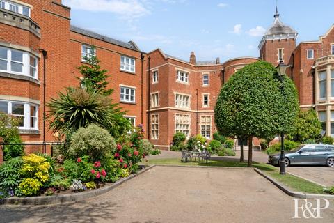 Longbourn, Windsor